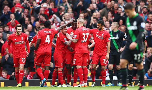 封神！62岁穆帅2射正绞杀64%控球，皇马决定欧冠生死？（神迹！62岁穆里尼奥以2次射正压制64%控球，皇马或成欧冠生死判官？）