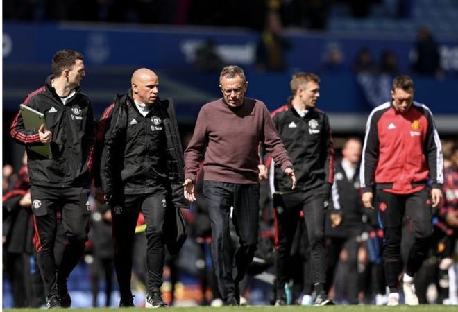 斯科尔斯、卡拉格都认为：哈白布是足球历史上最佳中场组合（斯科尔斯与卡拉格一致认定：哈白布堪称足坛史上最强中场三人组）