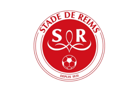 三连冠！上海海港加冕2025赛季中超冠军，摘下队史中超第四星（上海海港三连霸！加冕2025中超王者，队史第四星闪耀）