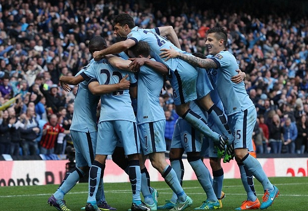 弗罗因德：对诺伊尔的未来我们并不着急；拜仁确实联系过安东尼