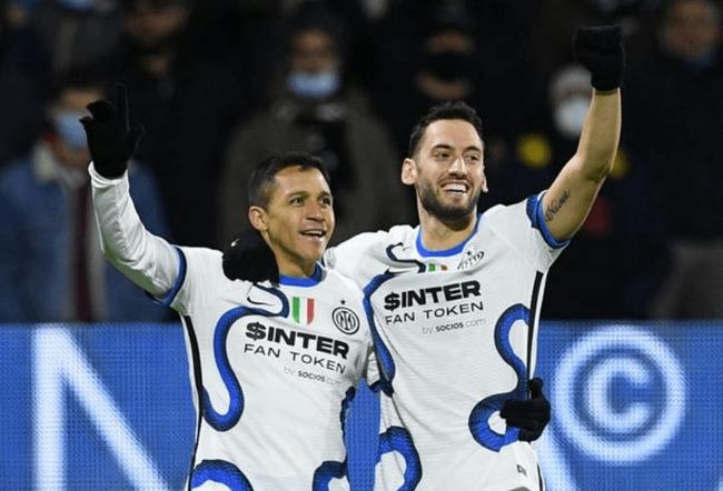 2次，阿劳霍是欧冠改制以来染红次数并列最多的巴萨球员（阿劳霍两次染红，追平欧冠改制后巴萨红牌最多纪录）